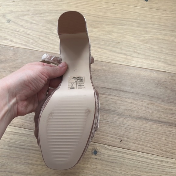 HM velvet heels - Picture 5 of 5